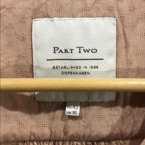 Salmon pink, long sleeved, button-down blouse - Picture 4 of 8